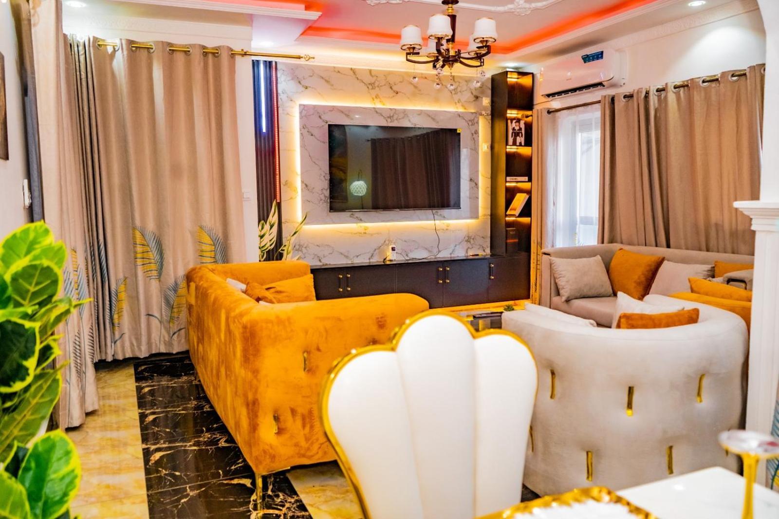 Prince Home Дуала Екстериор снимка